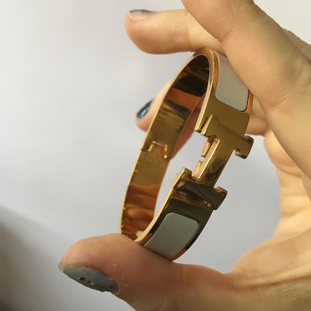 H enamel bracelet white and gold Clic Clac